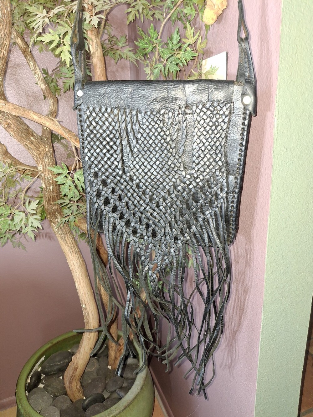 Black Handmade Italian leather Woven Fringe Crossbody Bag - Brand Unspecified